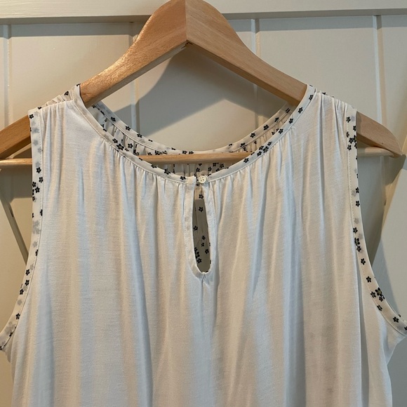 LOFT - Picture 4 of 6